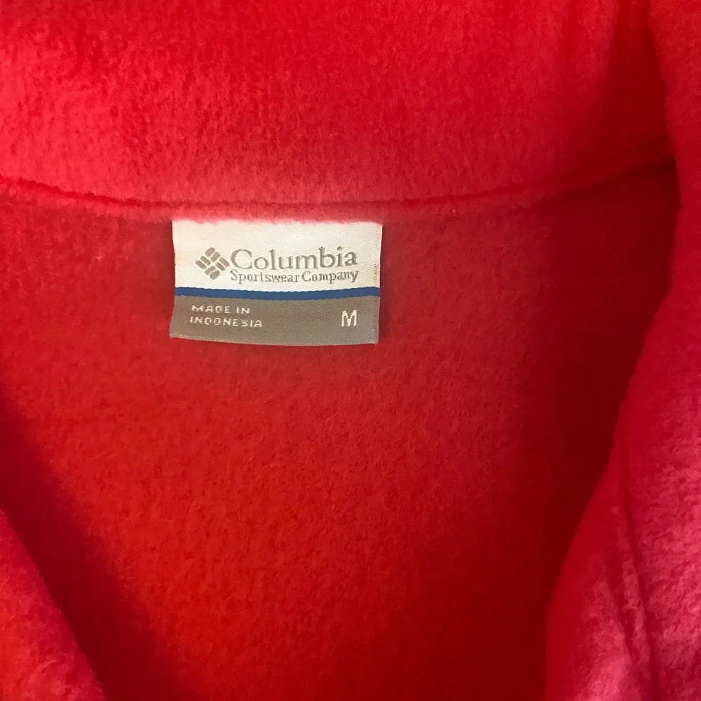 Columbia Women’s Bright Pink Fleece Vest - Picture 2 of 3